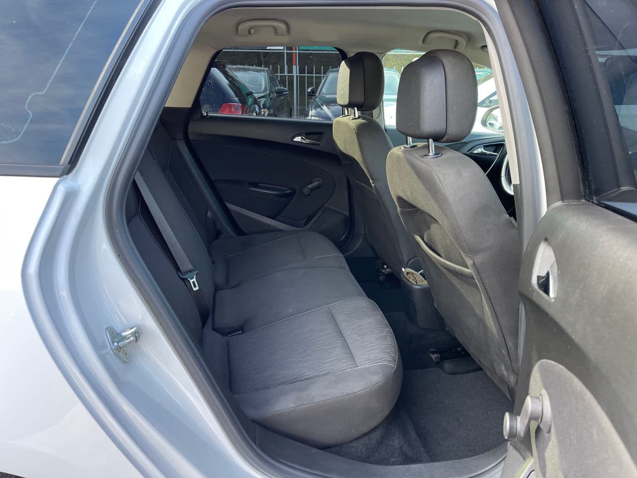 2013 Opel Astra — Miniatură 17