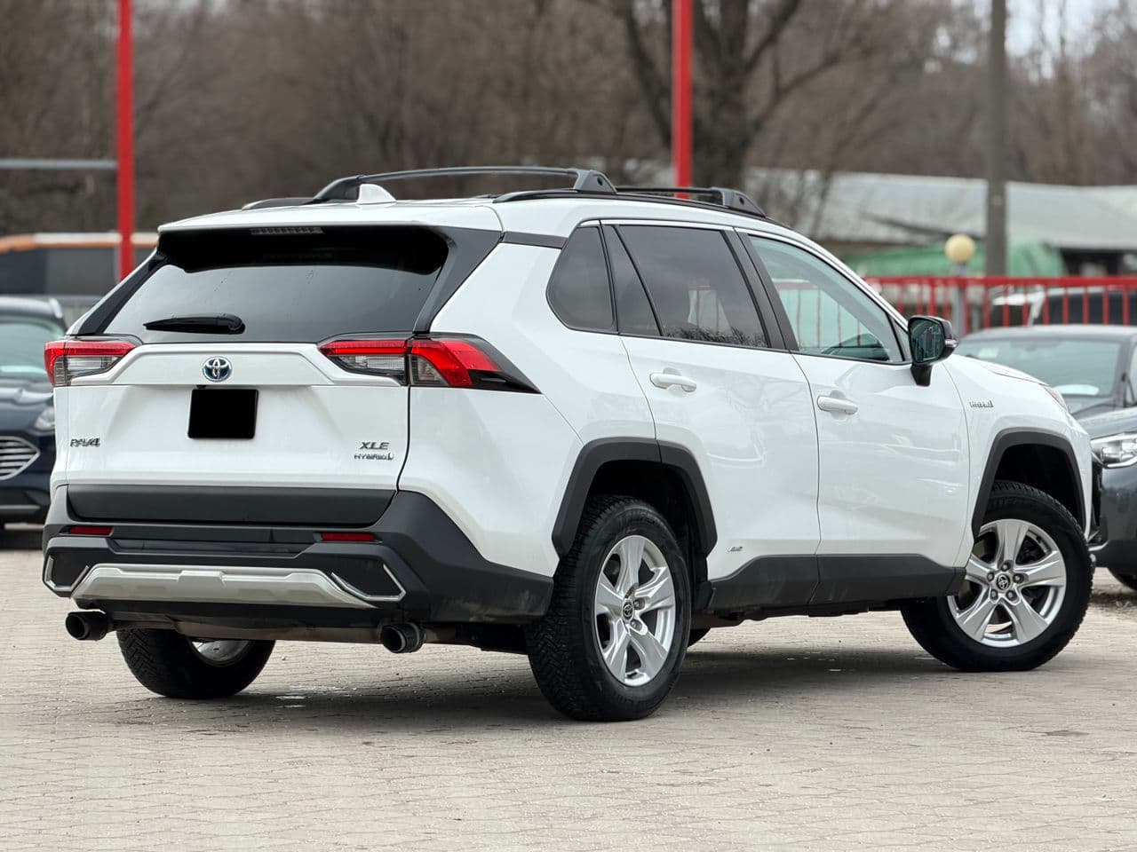 2020 Toyota Rav-4 — Miniatură 2