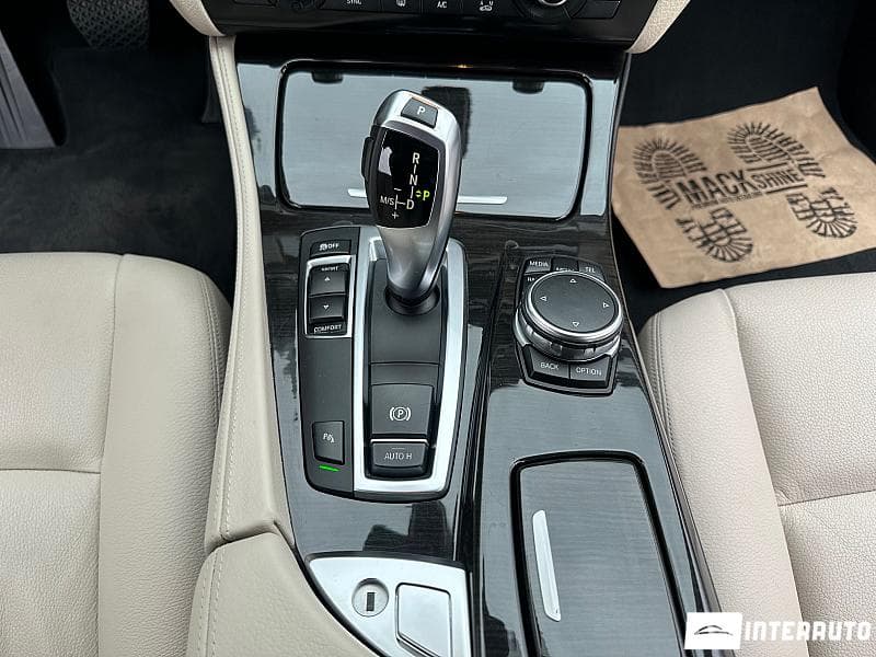2015 BMW 520 — Miniatură 11