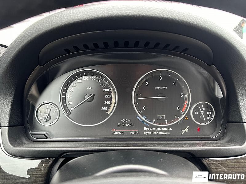 2015 BMW 520 — Miniatură 9