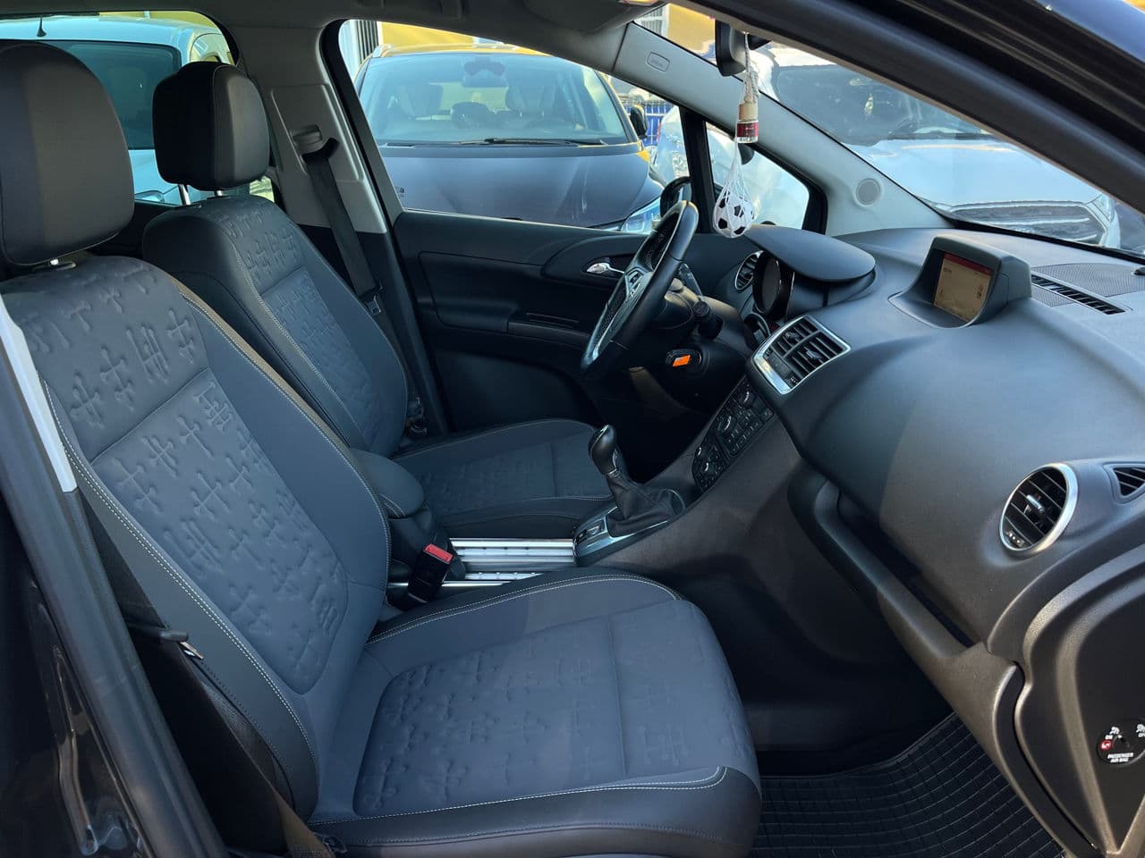 Opel Meriva 2015 — Миниатюра 15