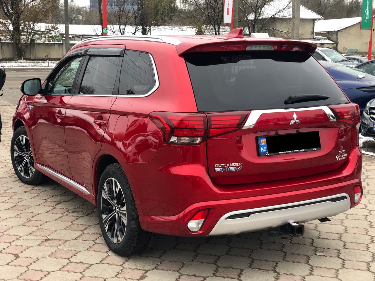 2021 Mitsubishi Outlander — Miniatură 2