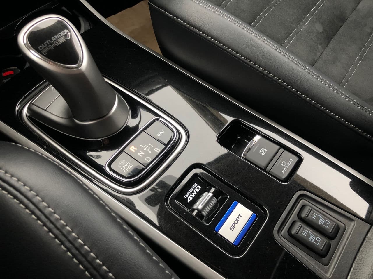 2021 Mitsubishi Outlander — Miniatură 11