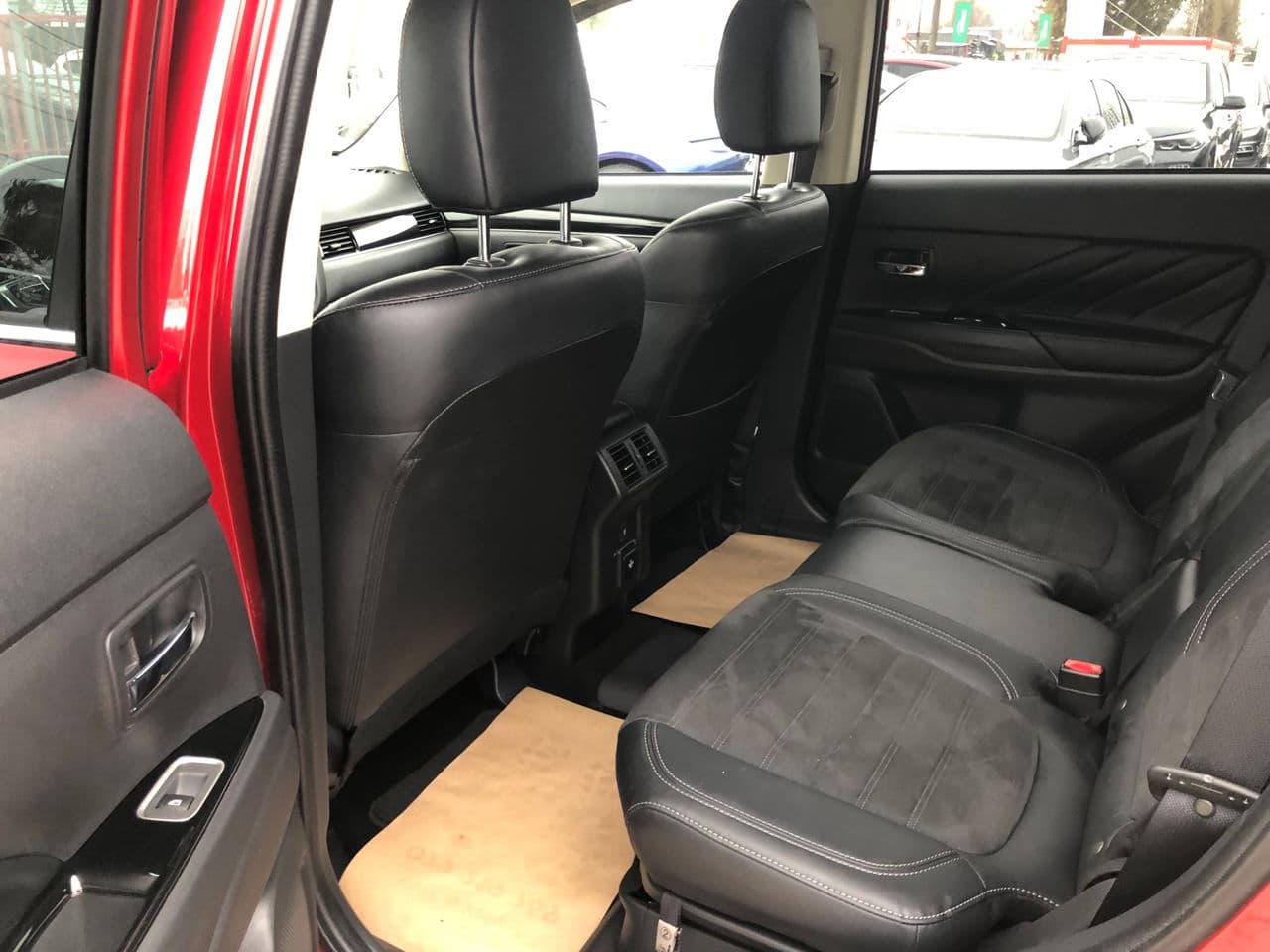 2021 Mitsubishi Outlander — Miniatură 15
