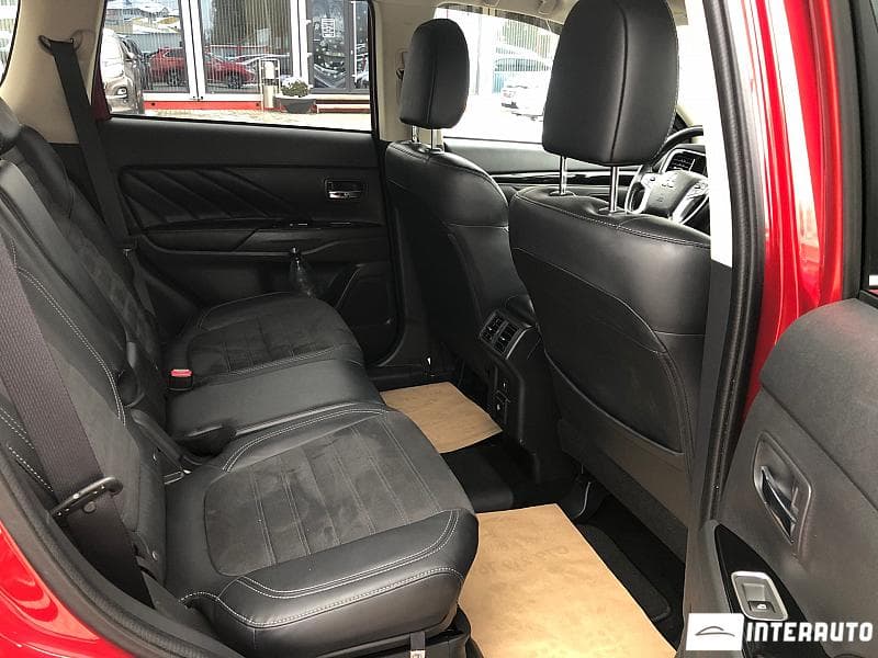 2021 Mitsubishi Outlander — Miniatură 16