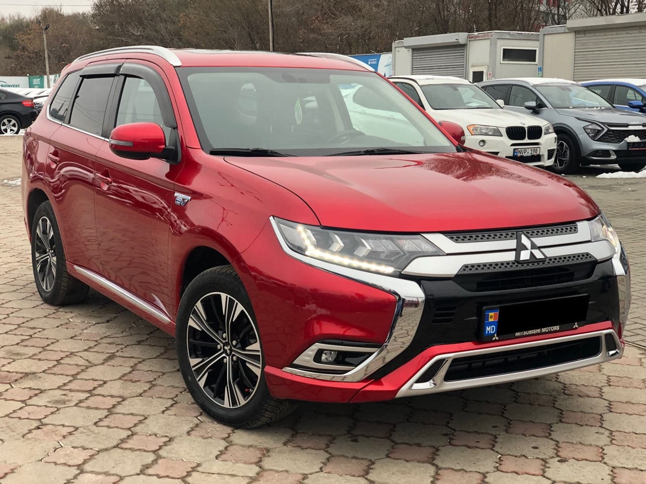 2021 Mitsubishi Outlander — Miniatură 4