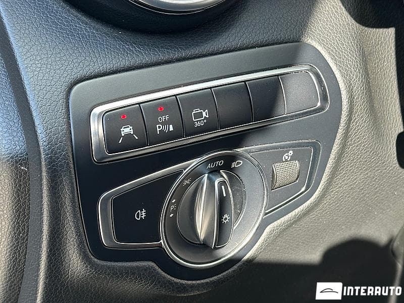 2017 Mercedes GLC 250d — Miniatură 13