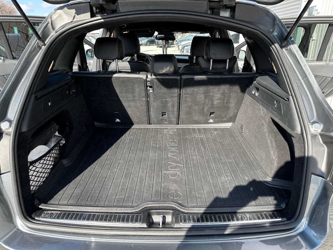 2017 Mercedes GLC 250d — Miniatură 18