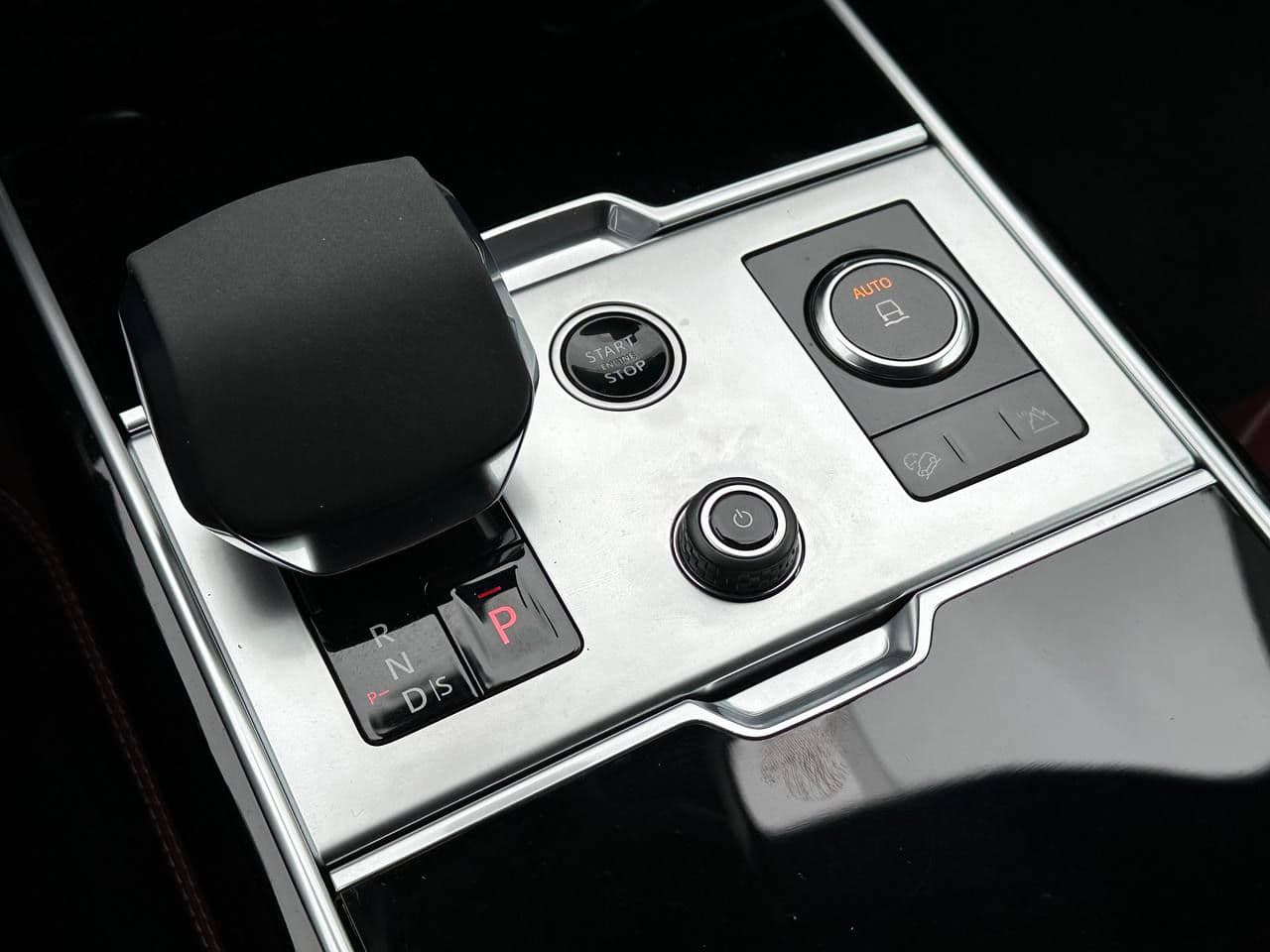 2023 Land Rover Range Rover Vogue — Miniatură 18