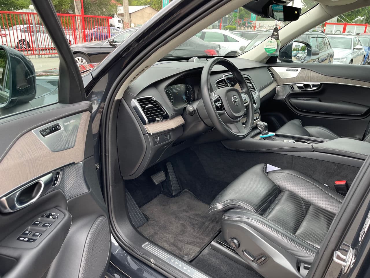 2021 Volvo XC 90 — Miniatură 7