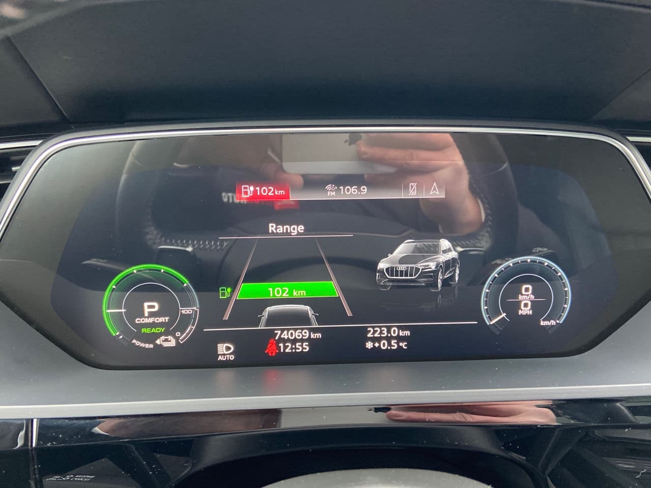 2019 Audi E-tron — Miniatură 16