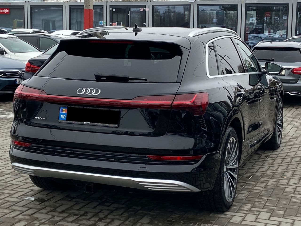 2019 Audi E-tron — Miniatură 2