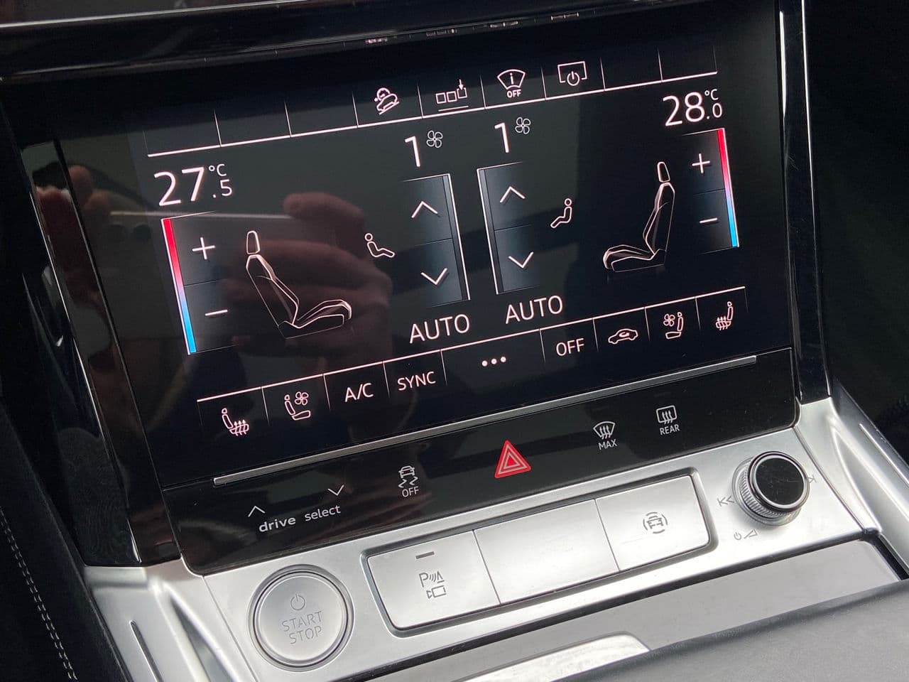 2019 Audi E-tron — Miniatură 20