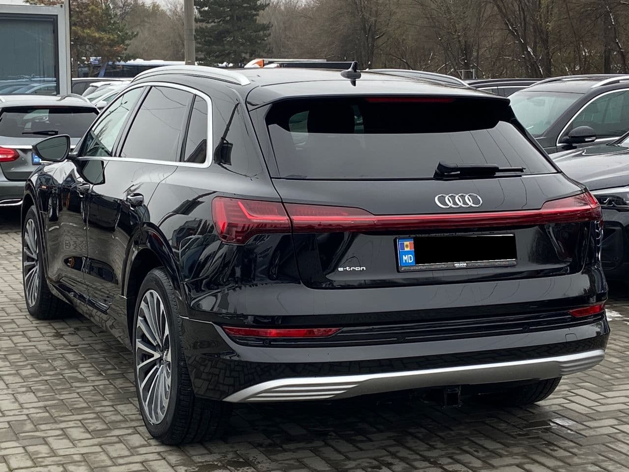 2019 Audi E-tron — Miniatură 4