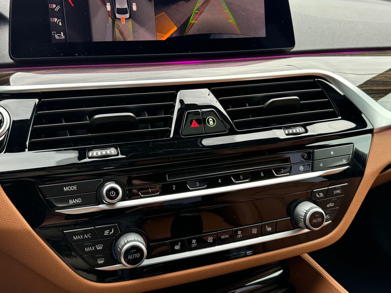 2019 BMW 530e — Miniatură 11