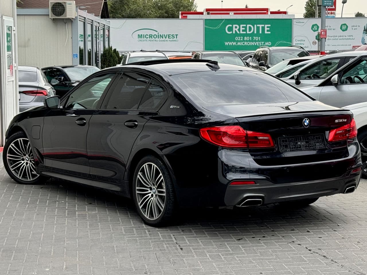 2019 BMW 530e — Miniatură 2