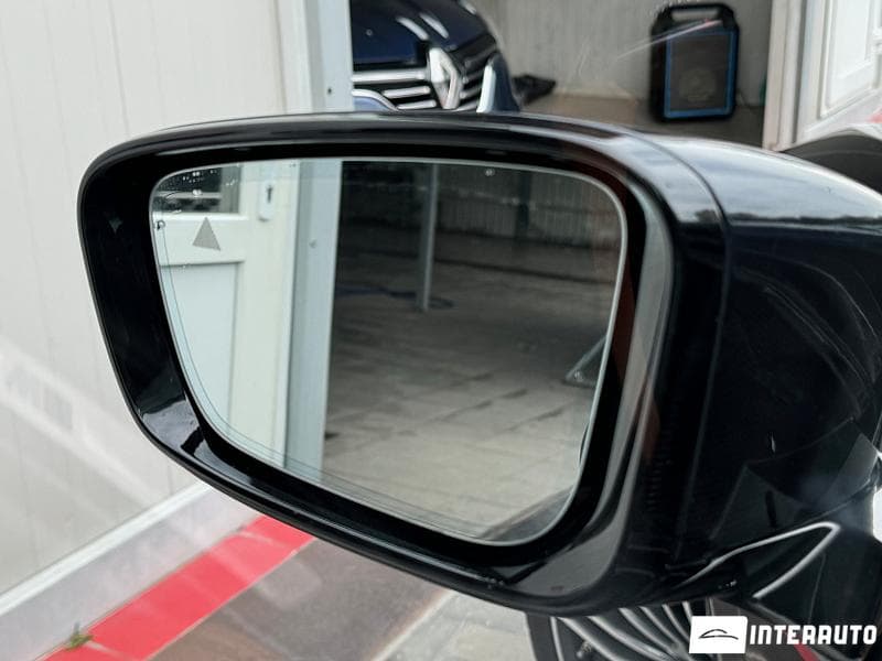 2019 BMW 530e — Miniatură 19
