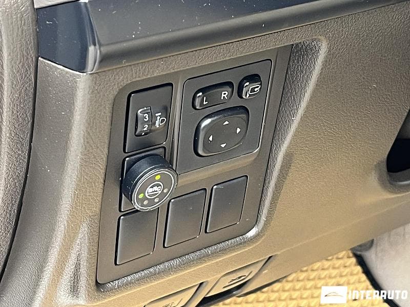 Toyota Land Cruiser Prado 2010 — Миниатюра 7