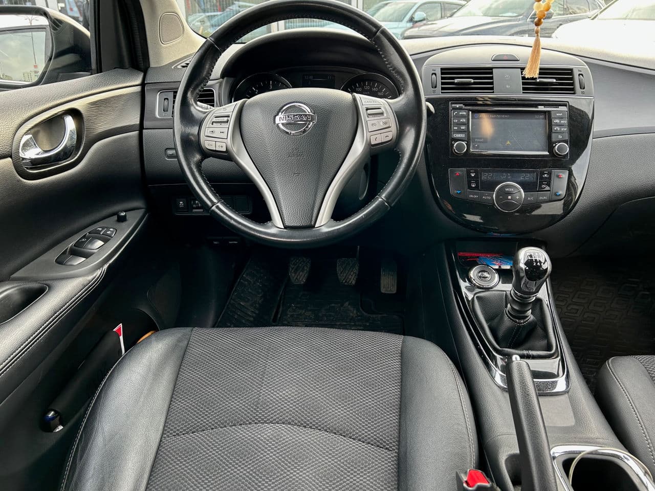2016 Nissan Pulsar — Miniatură 8