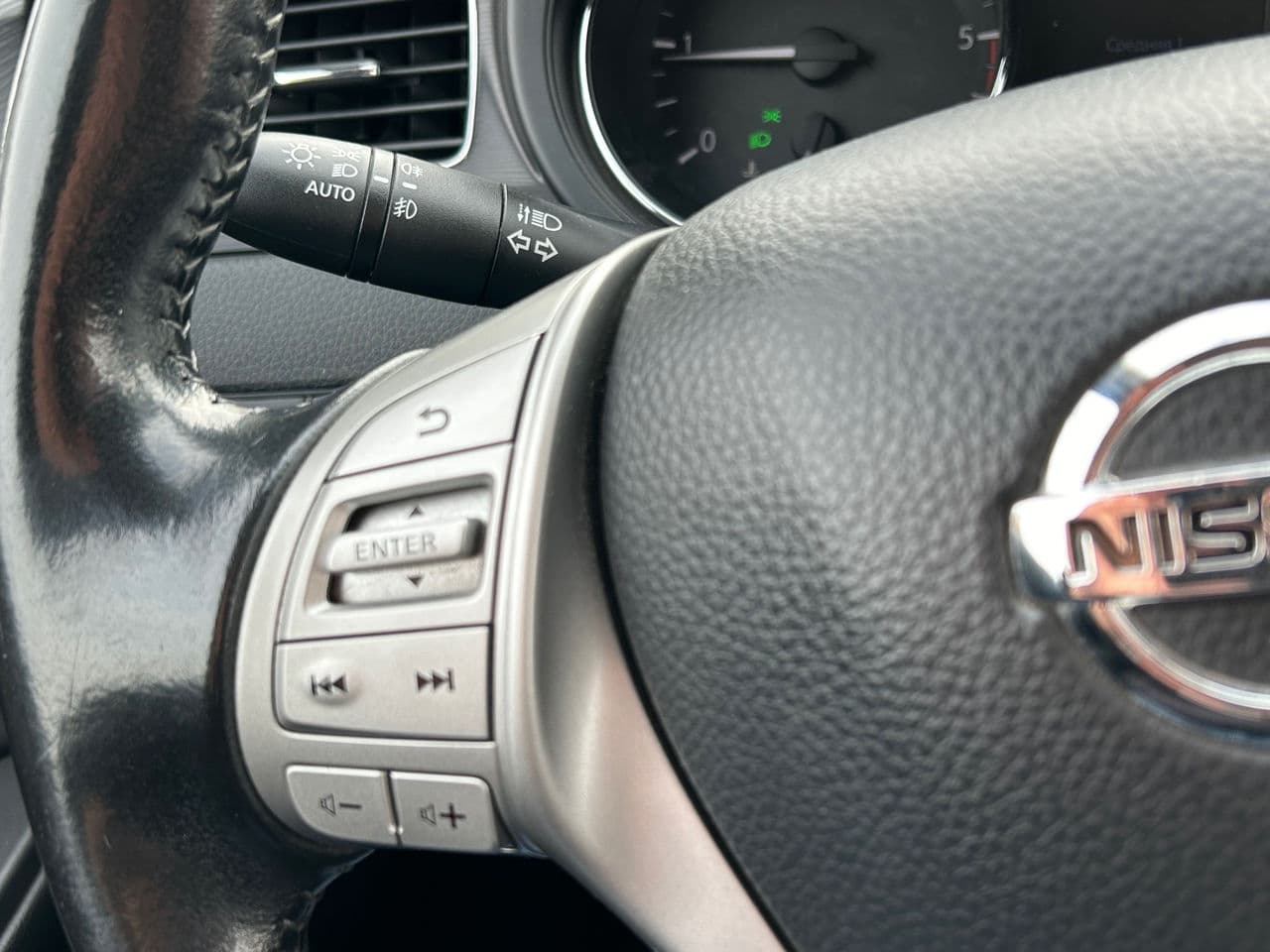 2016 Nissan Pulsar — Miniatură 10