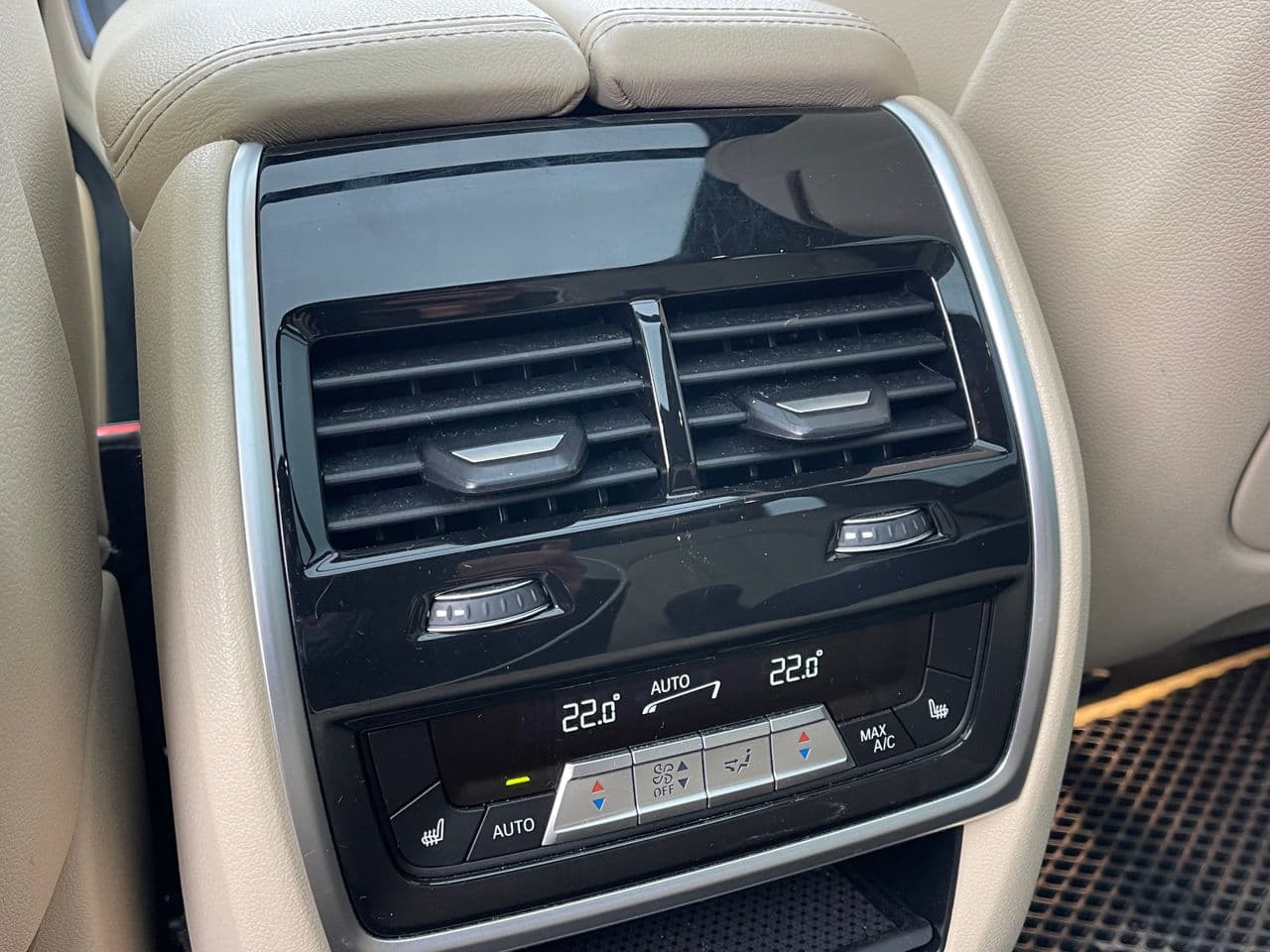 BMW X5 4.5e 2022 — Миниатюра 13