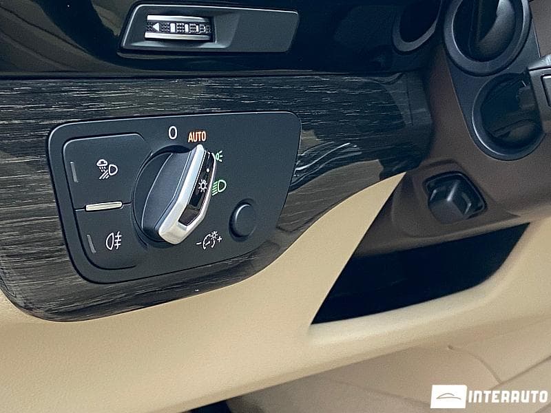 2016 Audi Q7 — Miniatură 11