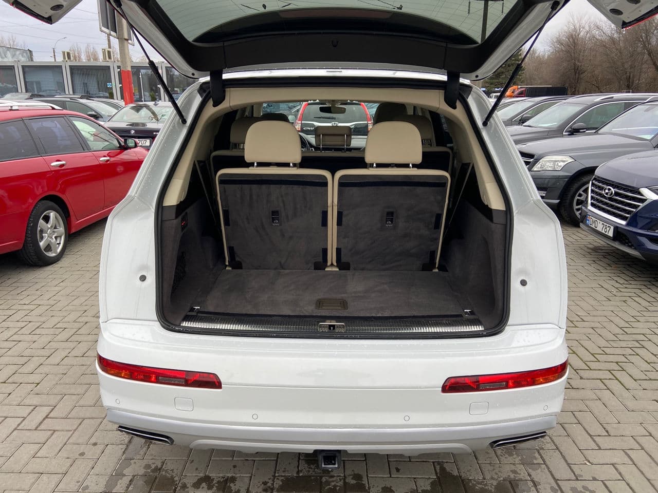2016 Audi Q7 — Miniatură 5