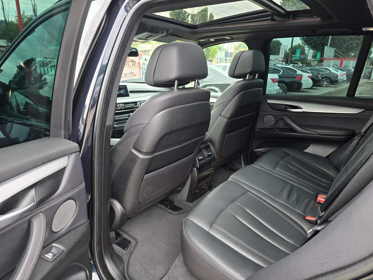 BMW X5 4.0e 2018 — Миниатюра 17