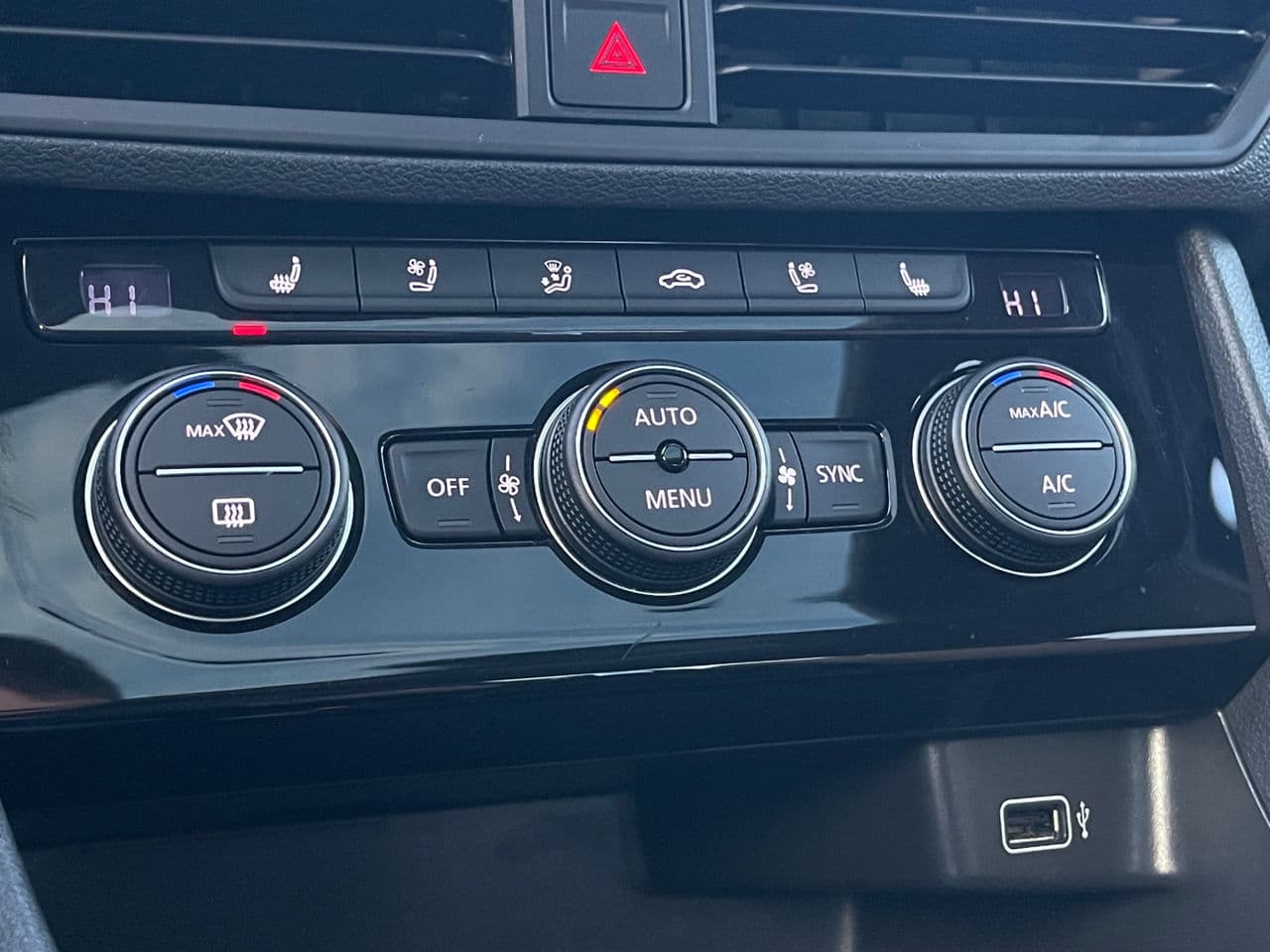 Volkswagen Jetta 2018 — Миниатюра 13