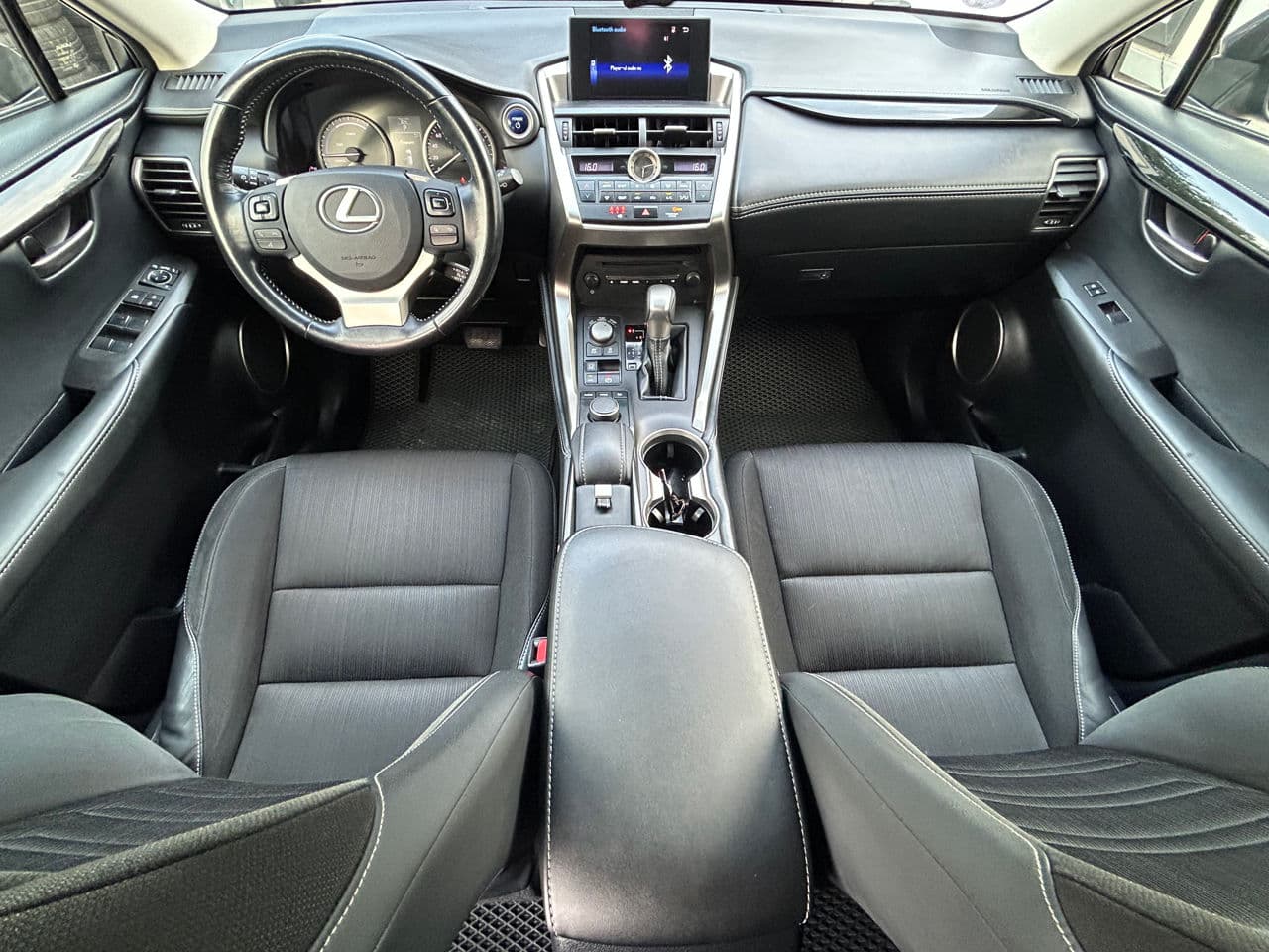 2015 Lexus NX 300H — Miniatură 8