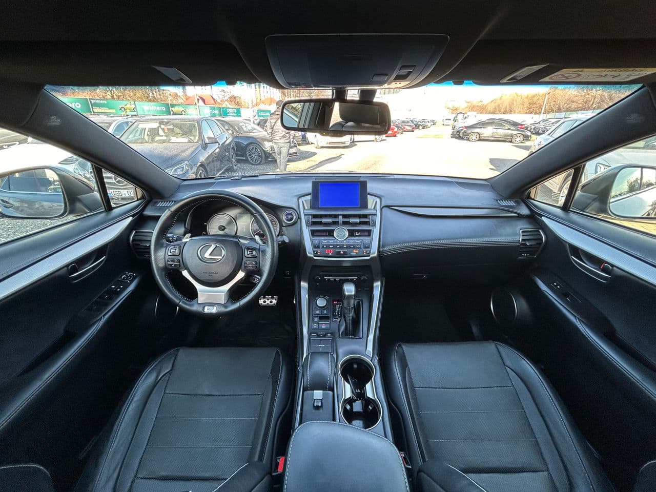 2015 Lexus NX 300H — Miniatură 9