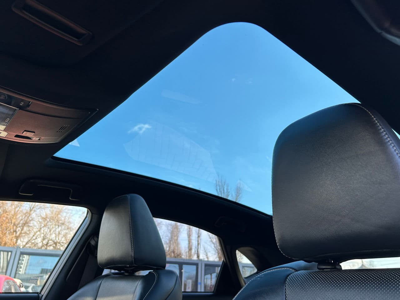 2015 Lexus NX 300H — Miniatură 16