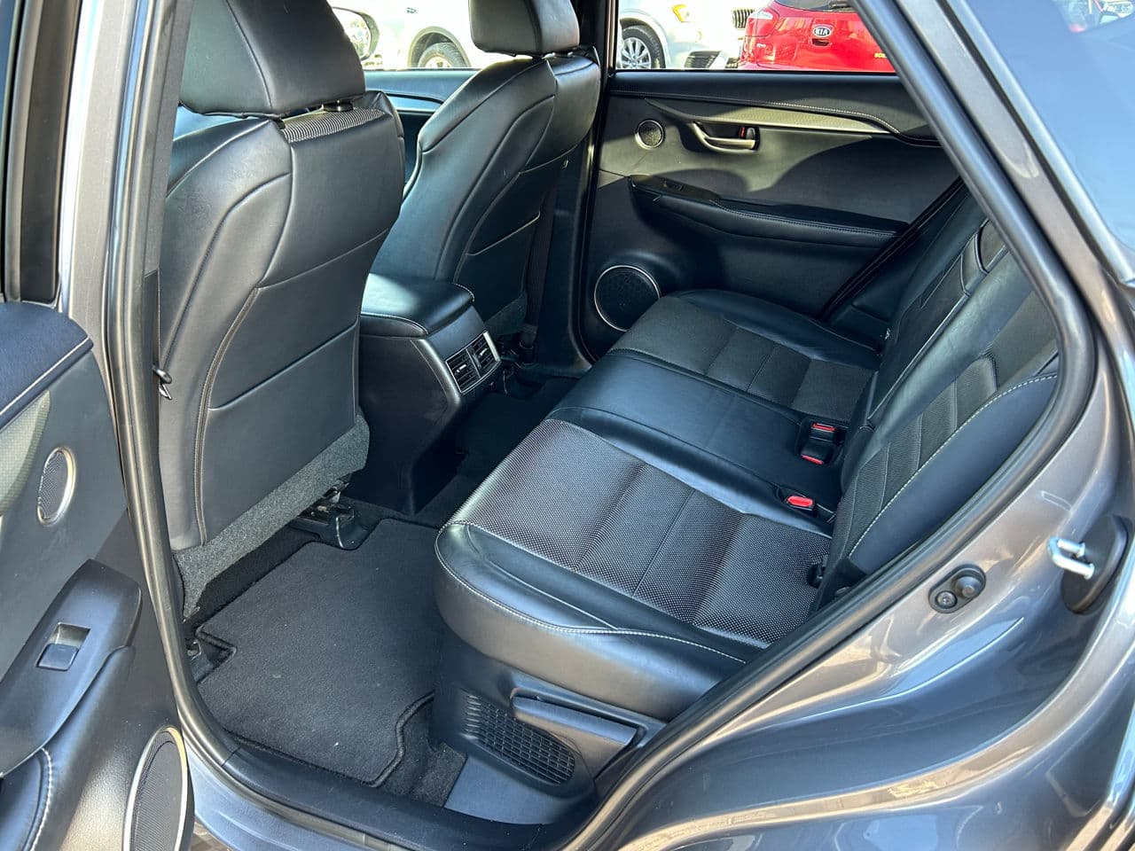 2015 Lexus NX 300H — Miniatură 15