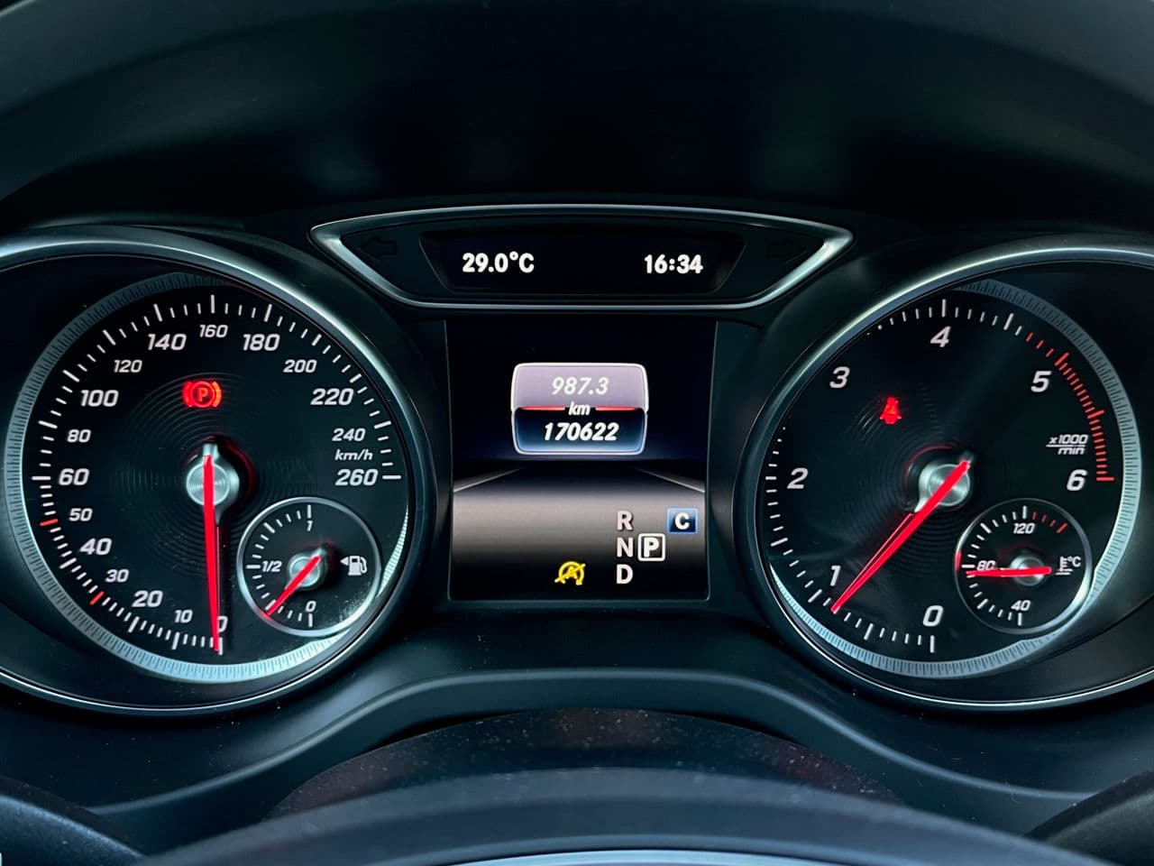 2017 Mercedes CLA 180d — Miniatură 11
