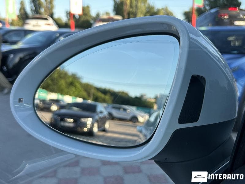 2015 Porsche Cayenne S Hybrid — Miniatură 5