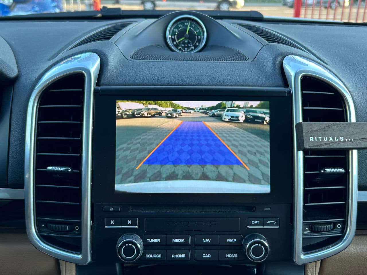 2015 Porsche Cayenne S Hybrid — Miniatură 12