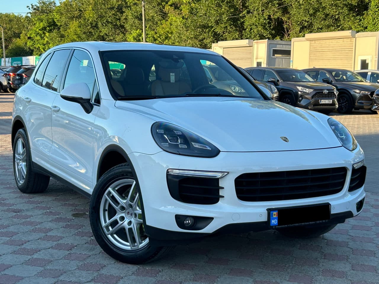 2015 Porsche Cayenne S Hybrid — Miniatură 4