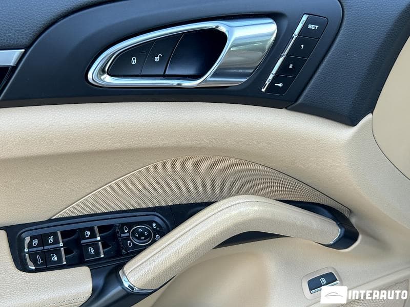 2015 Porsche Cayenne S Hybrid — Miniatură 8