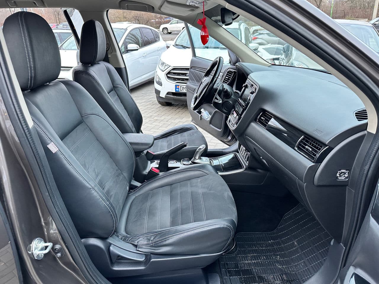 Mitsubishi Outlander 2015 — Миниатюра 6