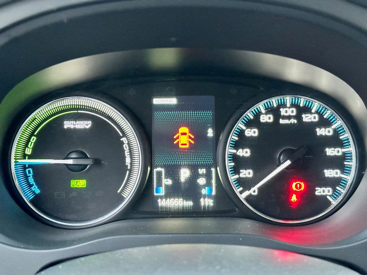 Mitsubishi Outlander 2015 — Миниатюра 11