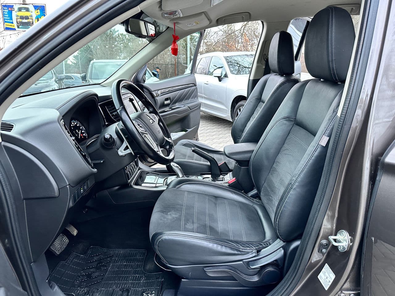 Mitsubishi Outlander 2015 — Миниатюра 5