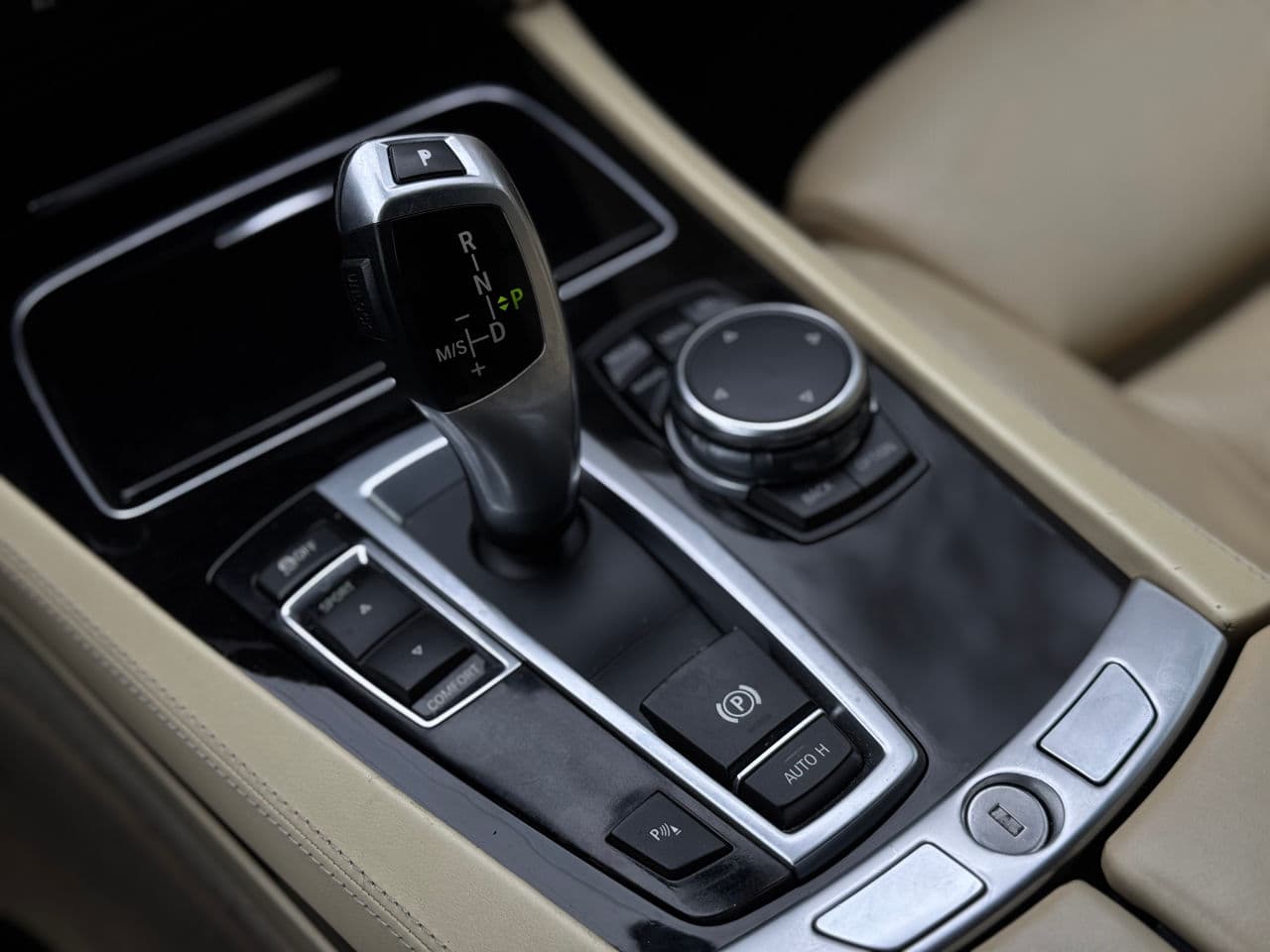 BMW 730 2012 — Миниатюра 17
