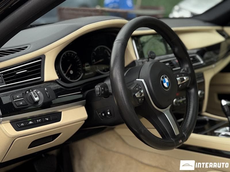 BMW 730 2012 — Миниатюра 9