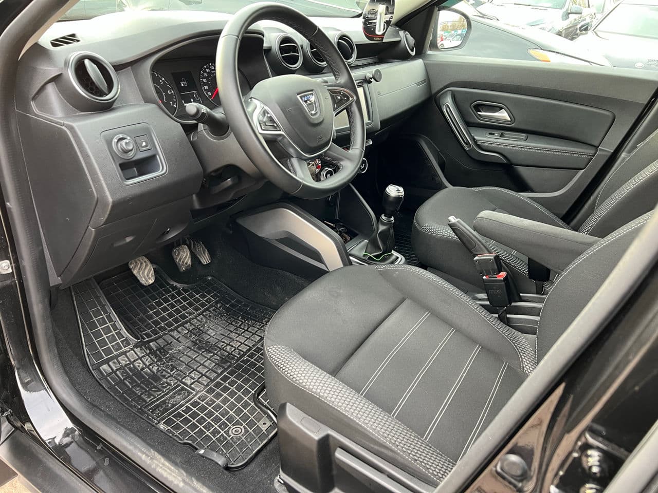 Dacia Duster 2018 — Миниатюра 5