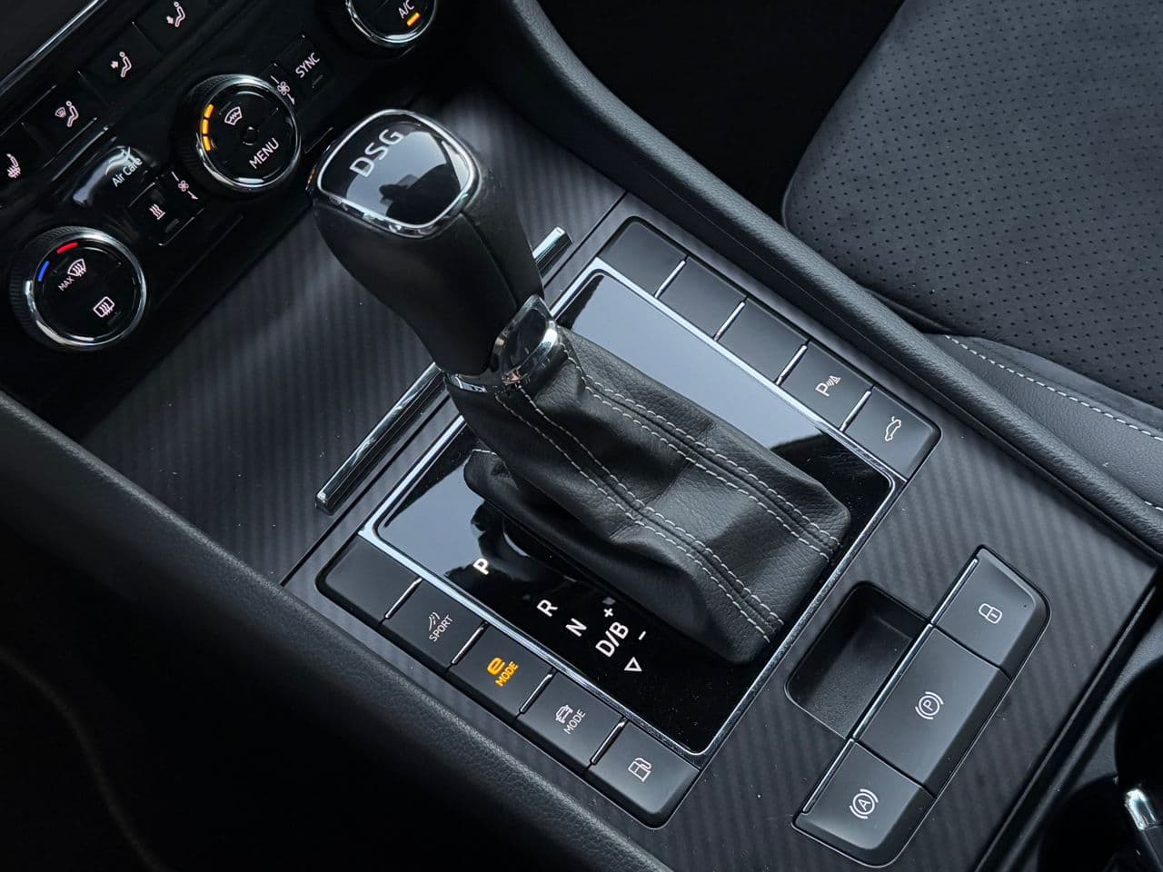 Skoda Superb 2019 — Миниатюра 13