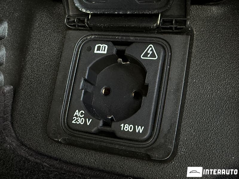 2020 Land Rover Defender — Miniatură 24