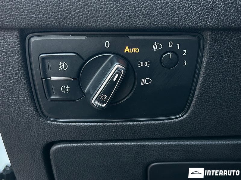 2016 Volkswagen Passat — Miniatură 8