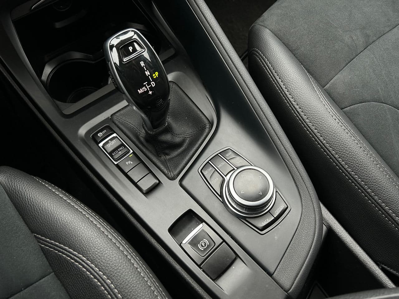 BMW X1 1.6D 2019 — Миниатюра 14