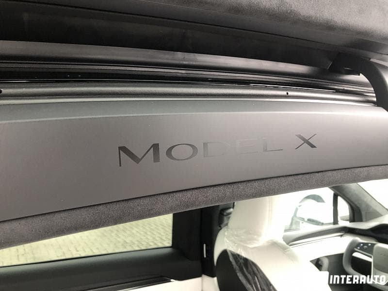 2023 Tesla Model X Plaid — Miniatură 17