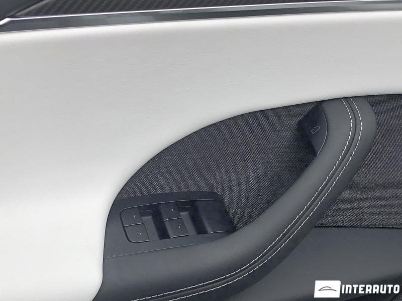 2023 Tesla Model X Plaid — Miniatură 23